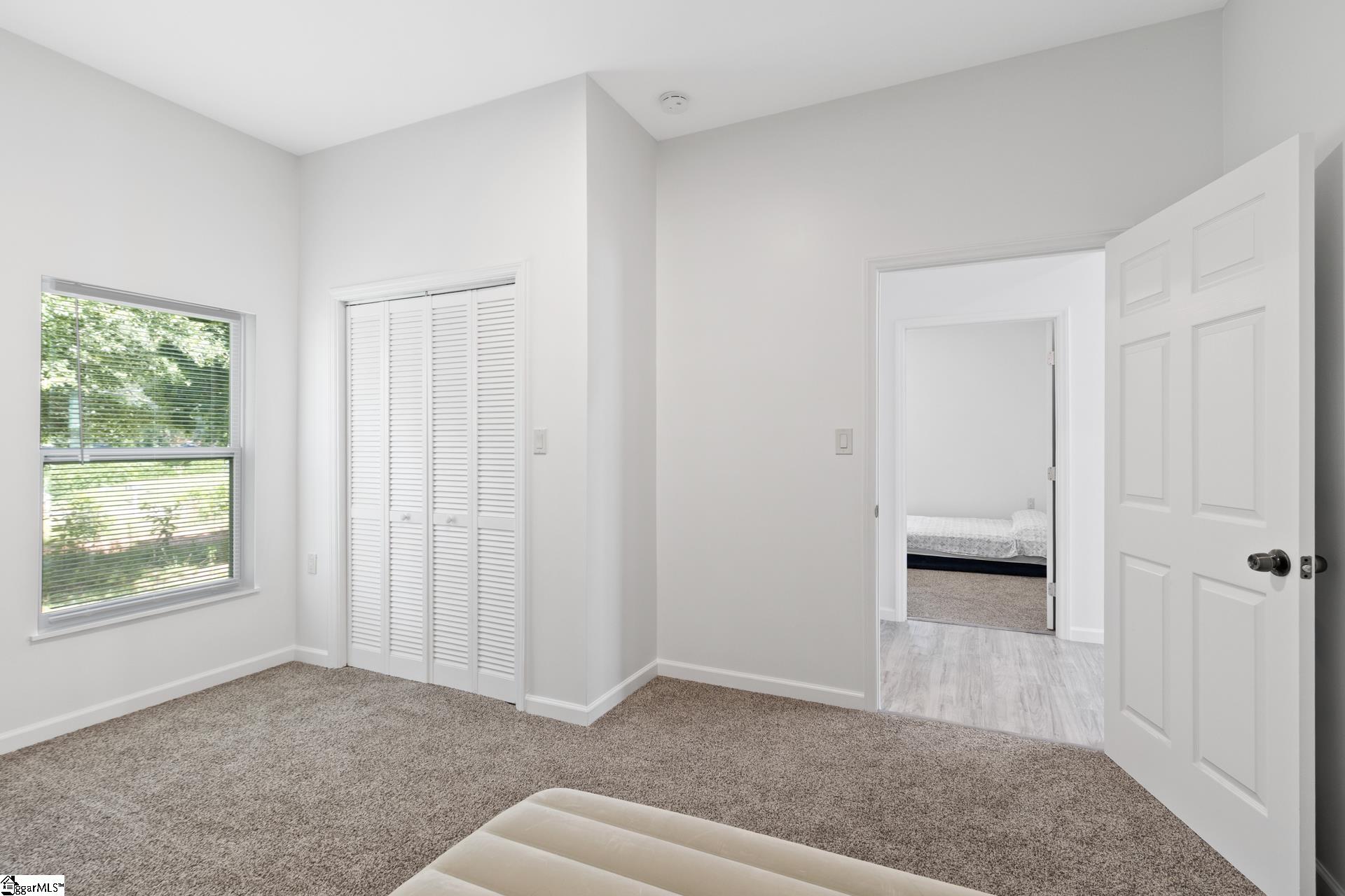 904 West Hampton Street Laurens, SC 29360 - Photo 28 of 35