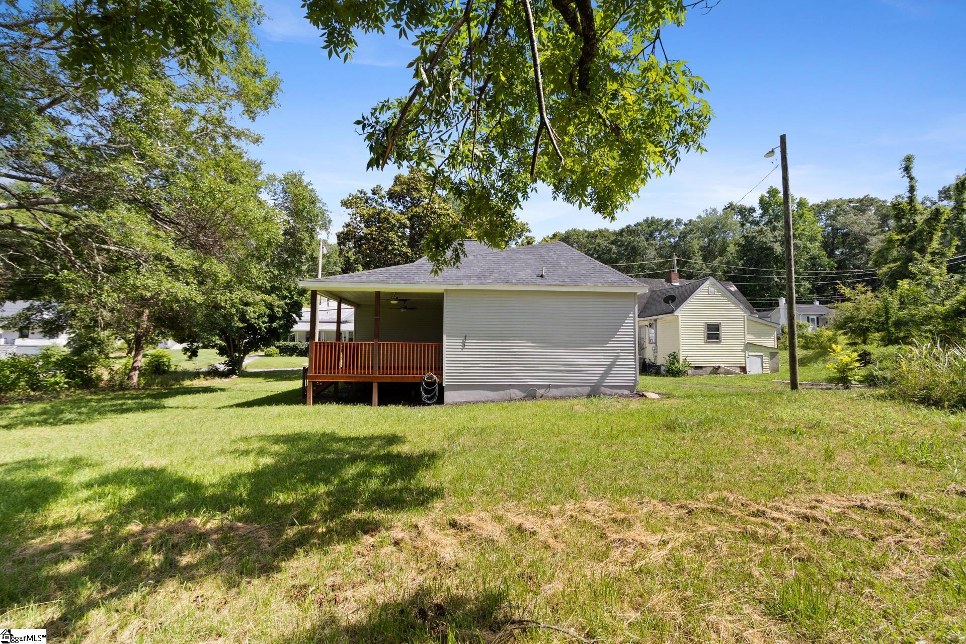 904 West Hampton Street Laurens, SC 29360 - Photo 34 of 35