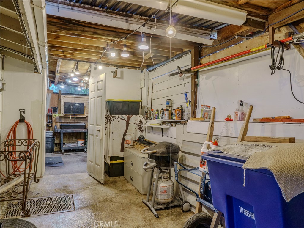 9413 Garfield Street Riverside, CA 92503 - Photo 29 of 33 a view of a room with gym equipment