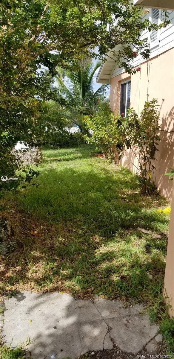 305 Northeast 1st Road Homestead, FL 33030 - Photo 12 of 32