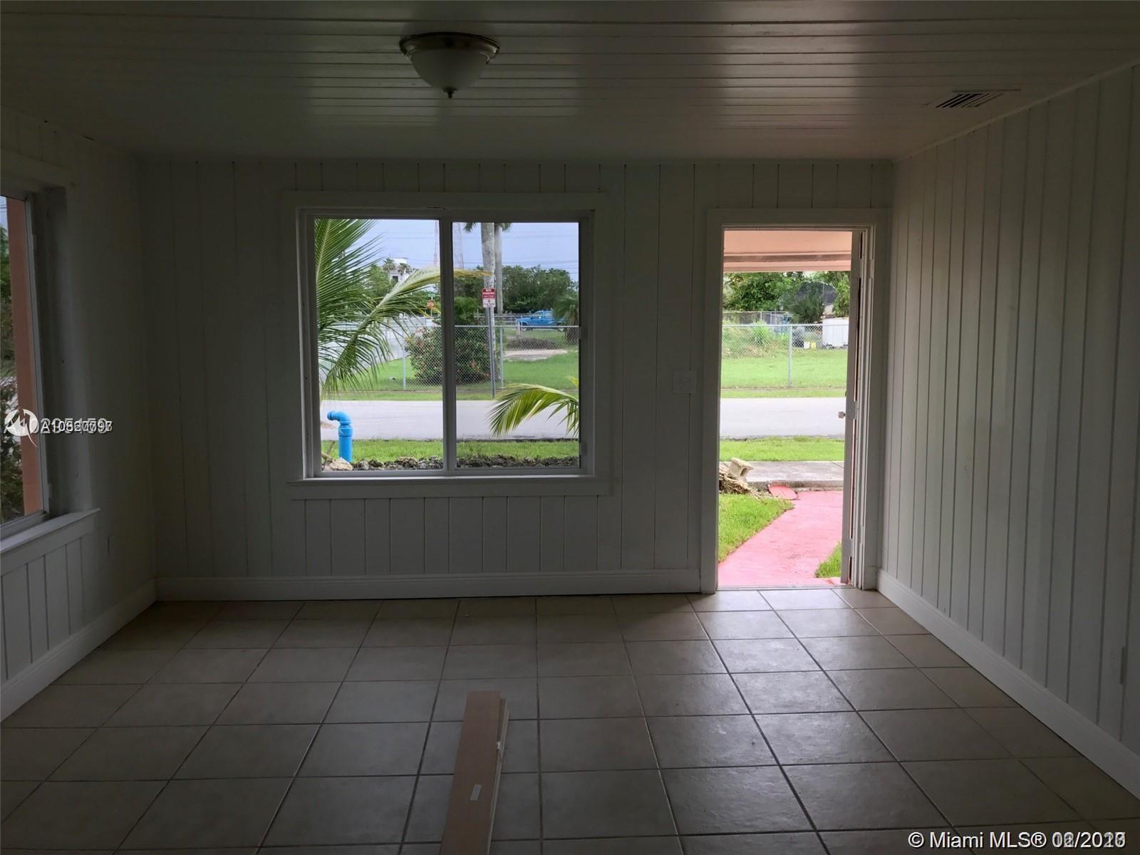 305 Northeast 1st Road Homestead, FL 33030 - Photo 14 of 32