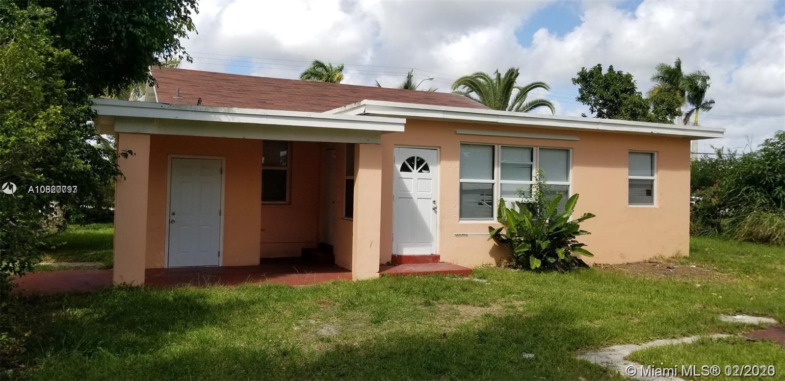 305 Northeast 1st Road Homestead, FL 33030 - Photo 4 of 32