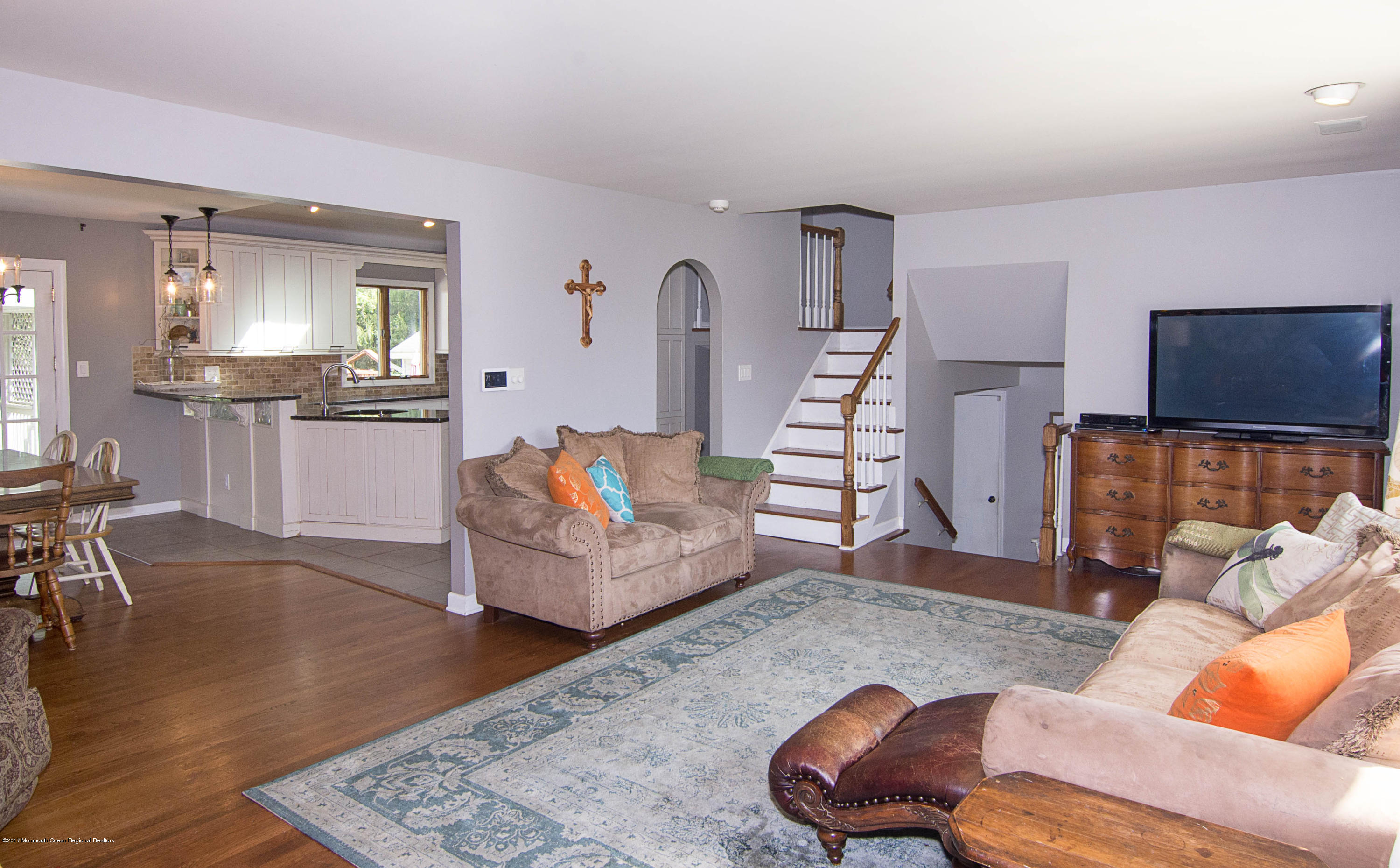 83 Wellington Road Freehold, NJ 07728 - Photo 13 of 34 _RMJ2523.jpg living room