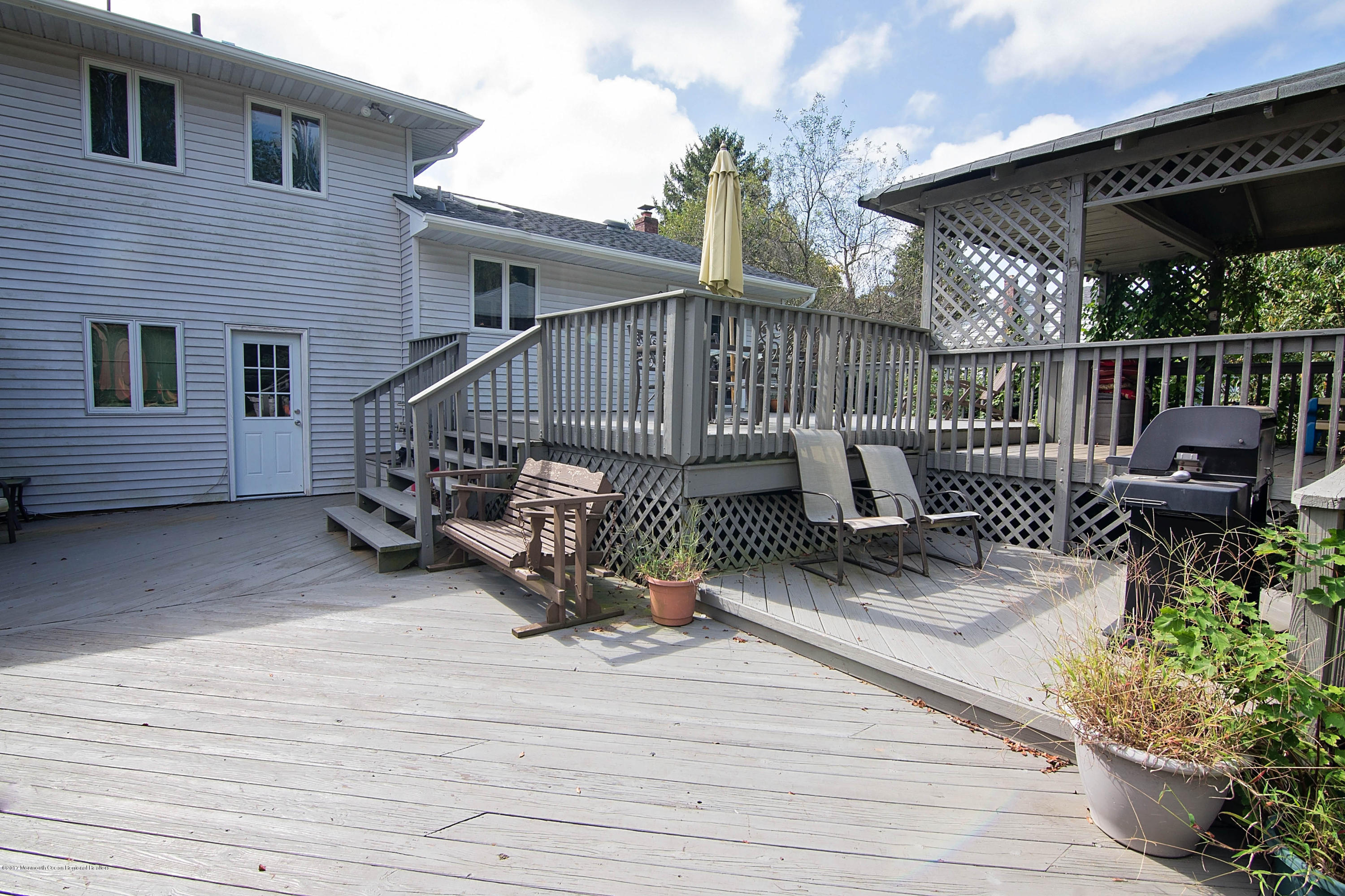83 Wellington Road Freehold, NJ 07728 - Photo 31 of 34 _RMJ2636.jpg deck