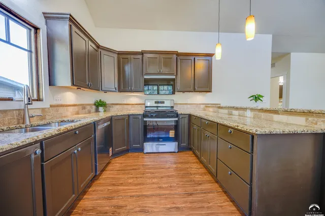 $449,900 | 918 Pennsylvania Street, Lawrence, KS 66044