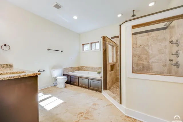 $449,900 | 918 Pennsylvania Street, Lawrence, KS 66044