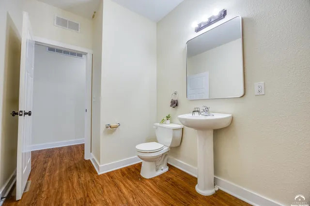 $449,900 | 918 Pennsylvania Street, Lawrence, KS 66044