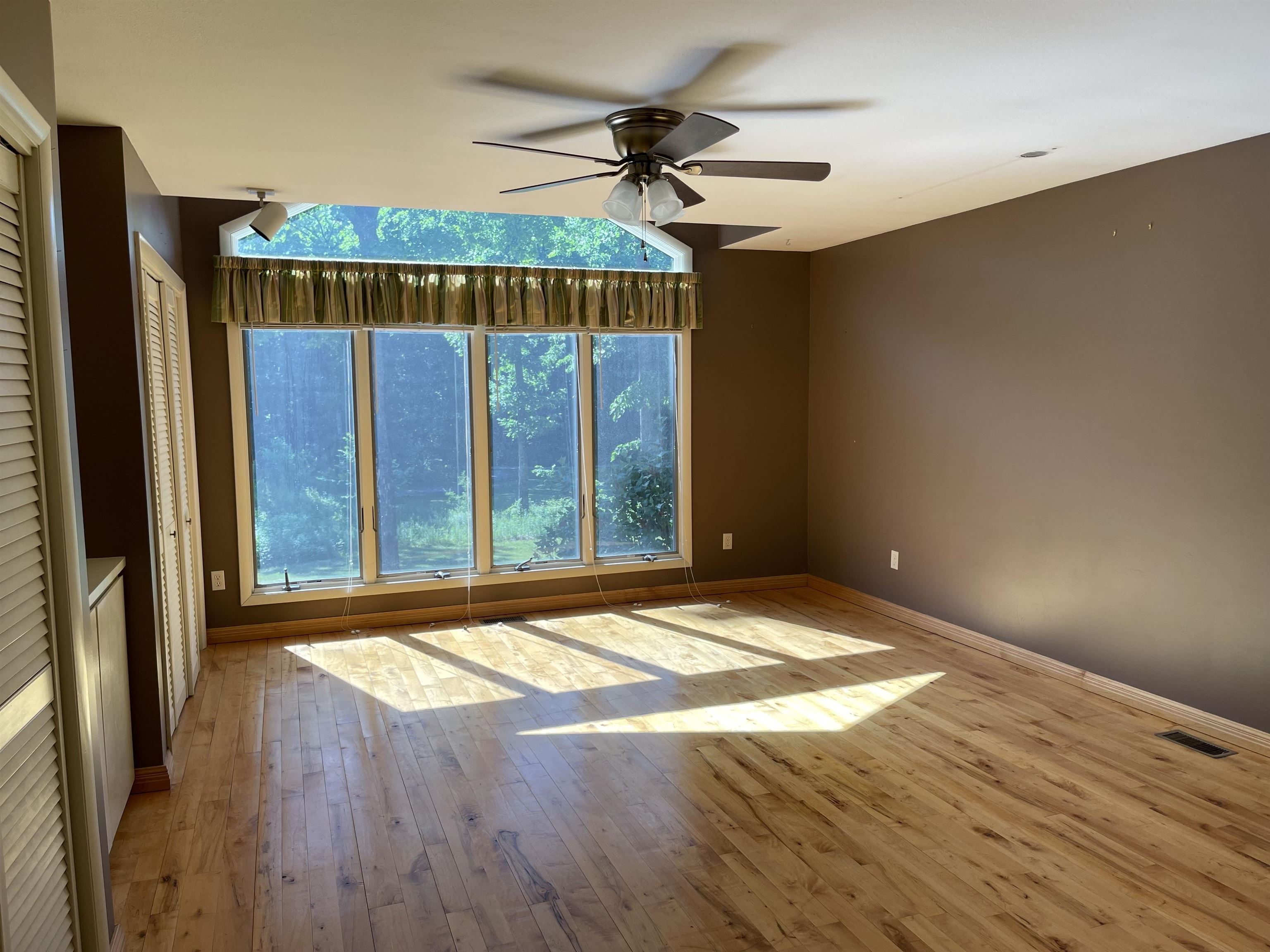 2784 Montgomery Road Bellaire, MI 49615 - Photo 13 of 29 1902502-12.JPG