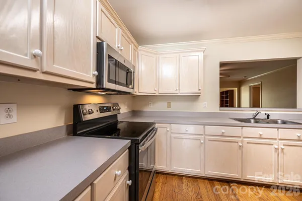 $310,000 | 142 39th Ave Court Northwest, Hickory, NC 28601