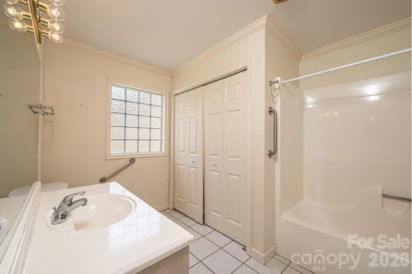 $310,000 | 142 39th Ave Court Northwest, Hickory, NC 28601