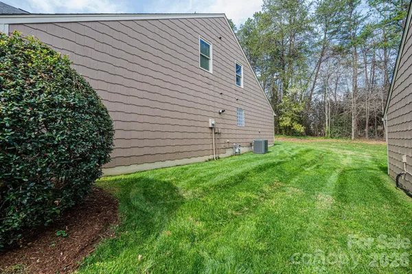 $310,000 | 142 39th Ave Court Northwest, Hickory, NC 28601