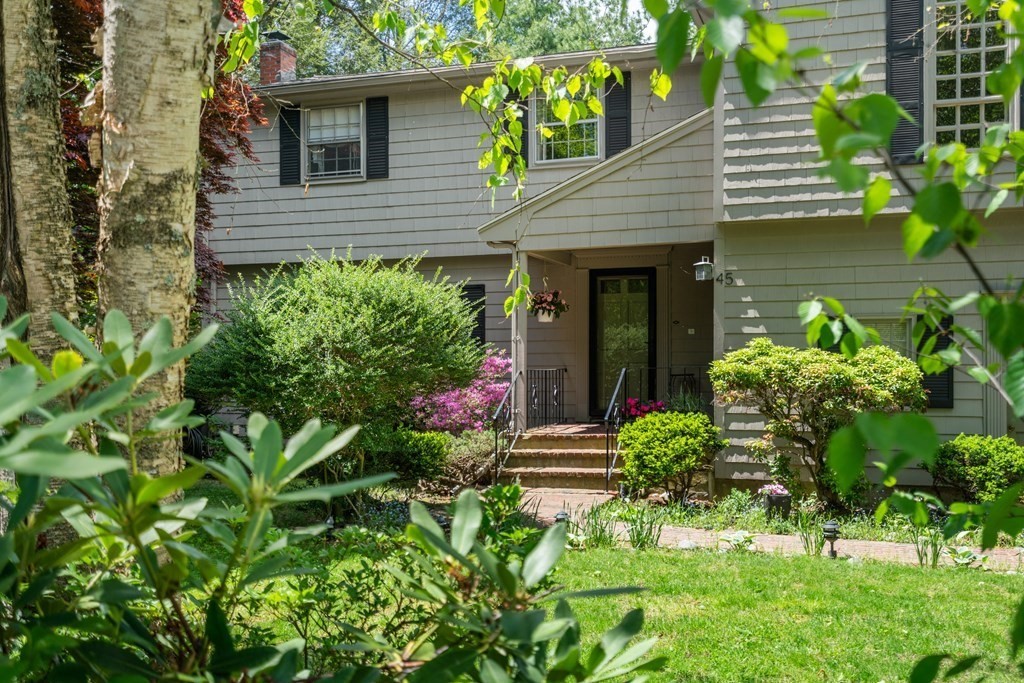 45 Woodmere Road Framingham, MA 01701 - Photo 3 of 42 Gallery Image 3