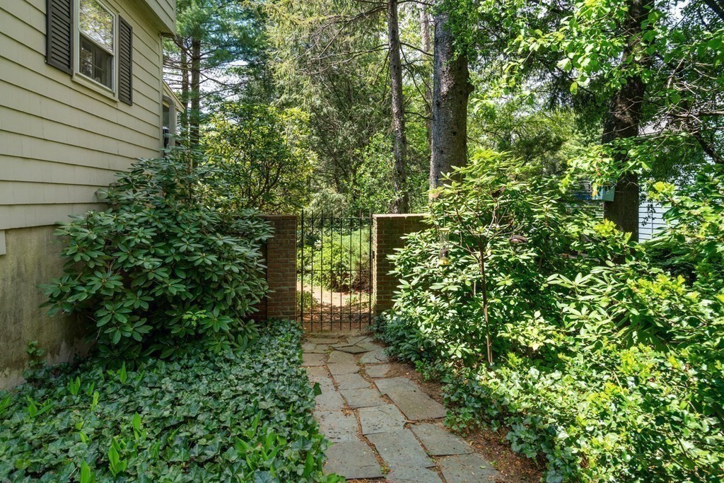 45 Woodmere Road Framingham, MA 01701 - Photo 39 of 42 Gallery Image 39