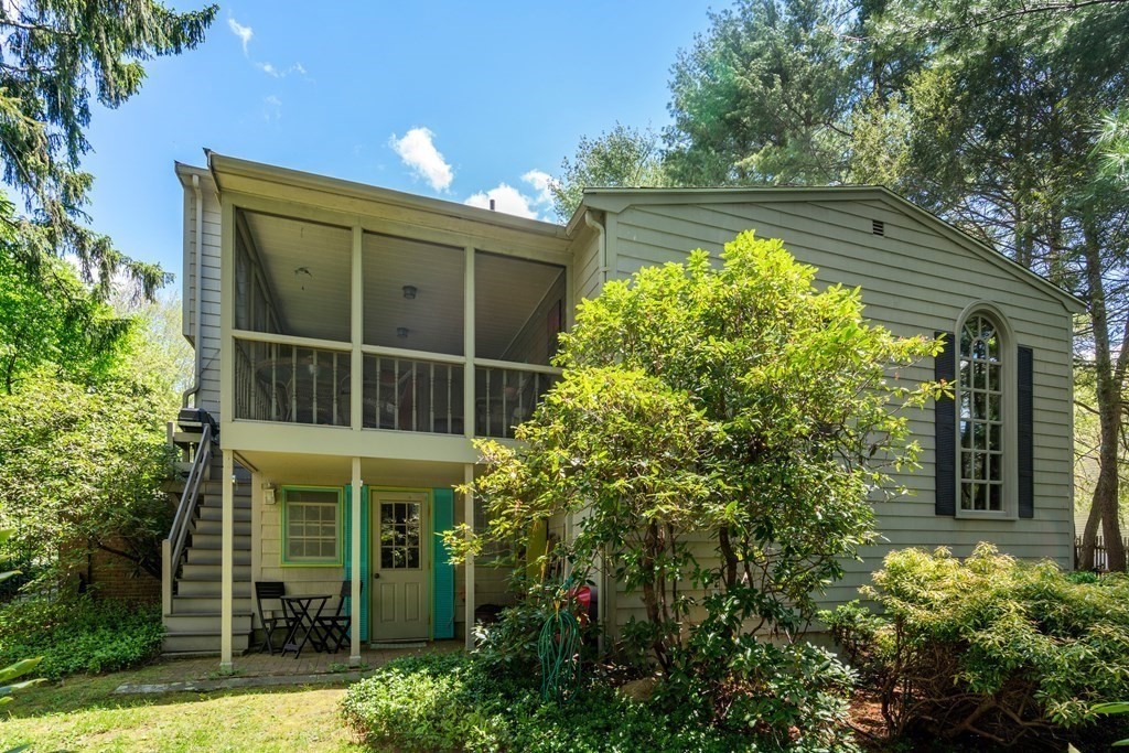 45 Woodmere Road Framingham, MA 01701 - Photo 4 of 42 Gallery Image 4