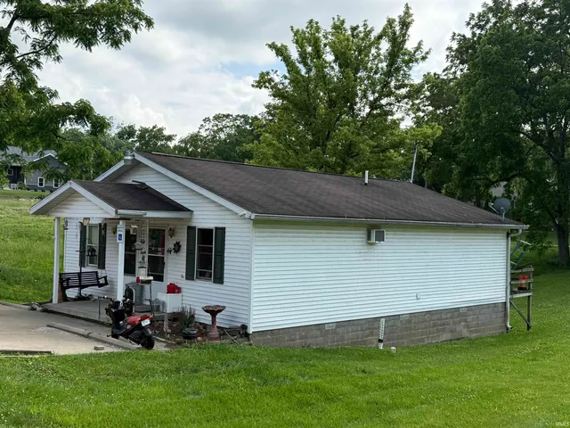 $139,000 | 2415-2417 L Street, Bedford, IN 47421