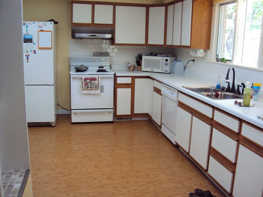 719 Ruth Avenue Holland, MI 49423 - Photo 2 of 14 DSC01317
