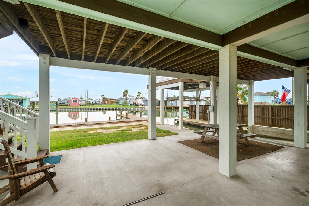 515 Copano Cove Road Rockport, TX 78382 - Photo 34 of 39