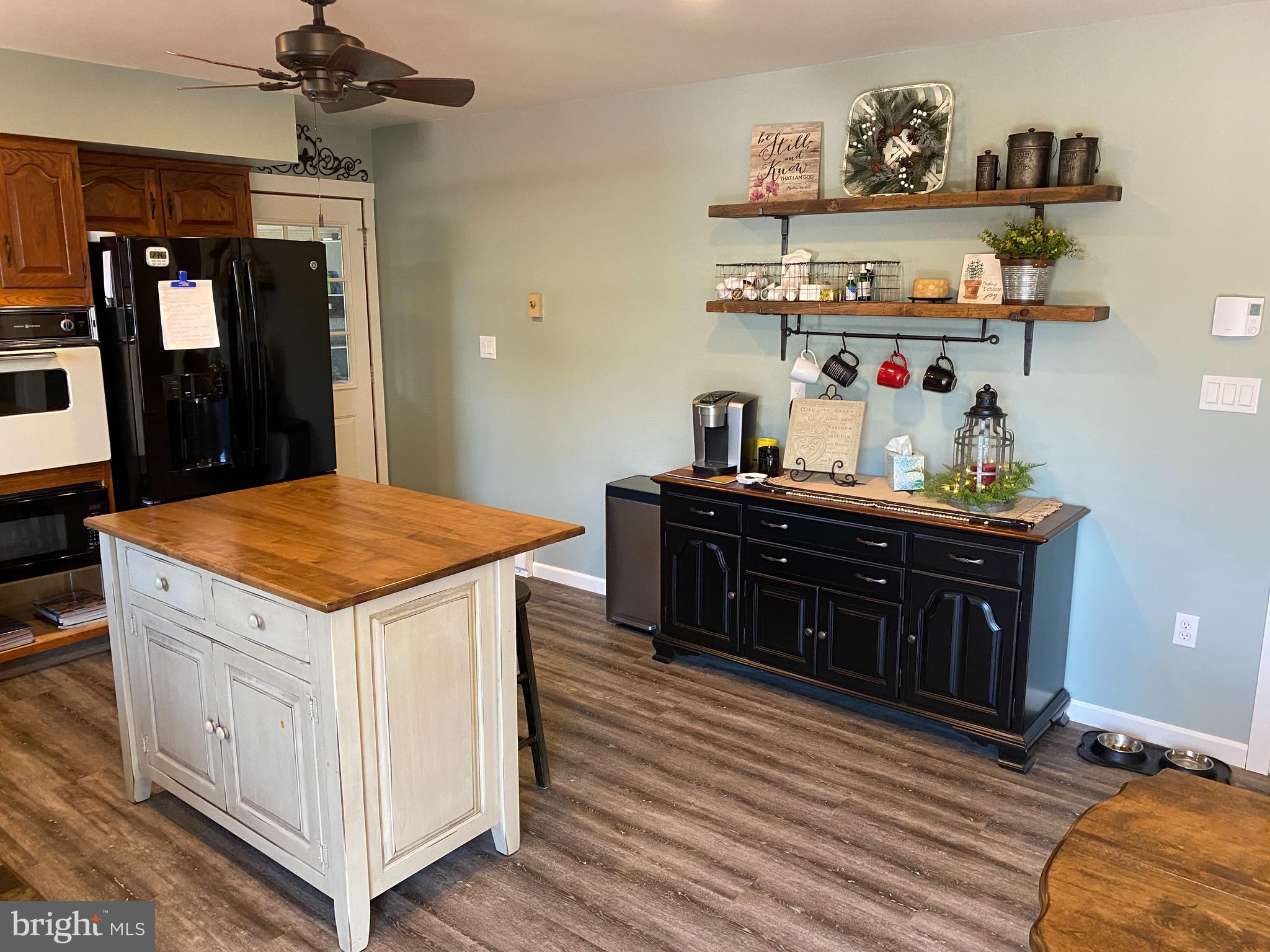424 Pine Grove Road Nottingham, PA 19362 - Photo 22 of 60 Island, buffet and shelving stays