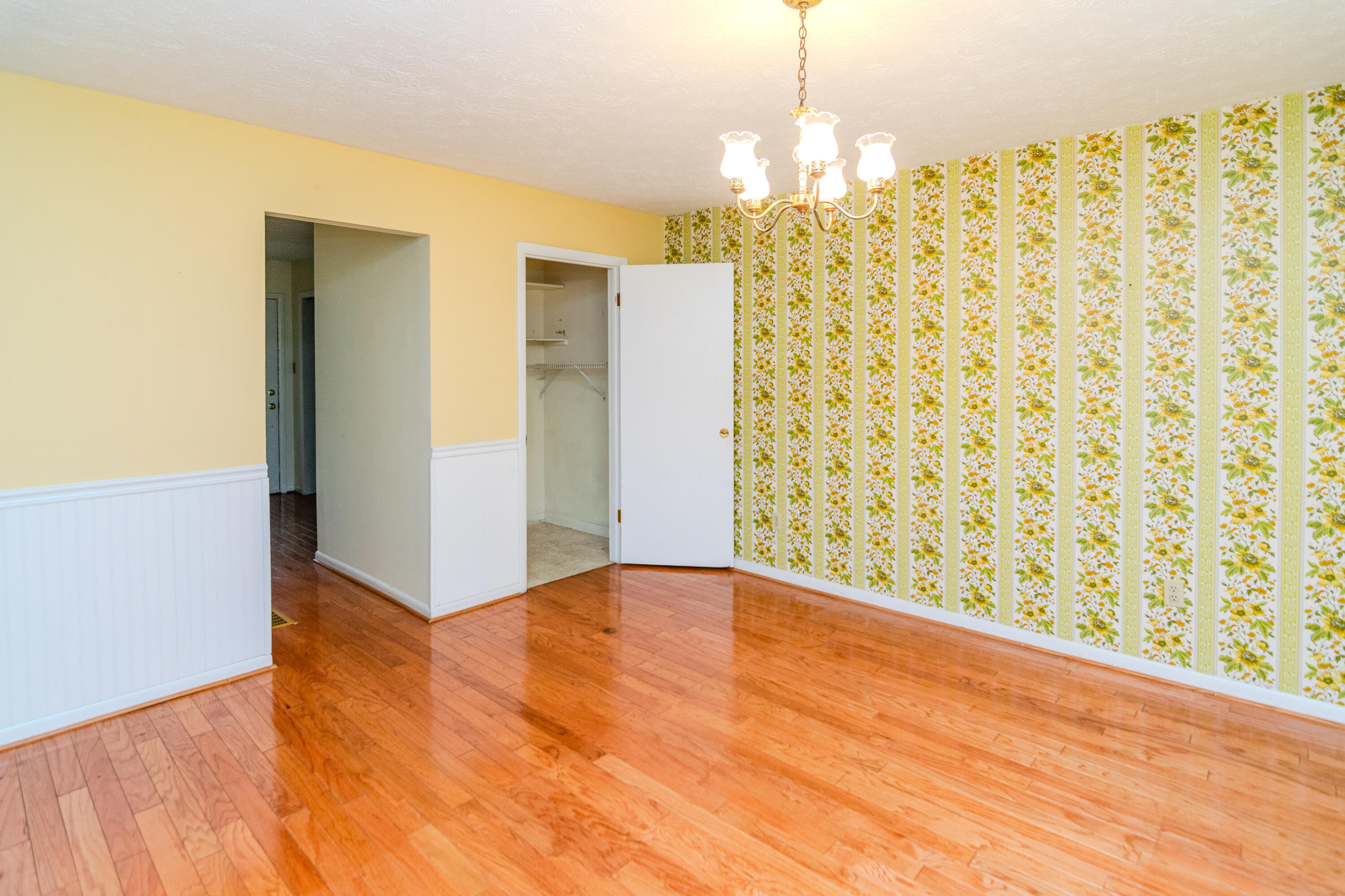 407 Clintonville Road Paris, KY 40361 - Photo 29 of 54 407Clintonville-0036