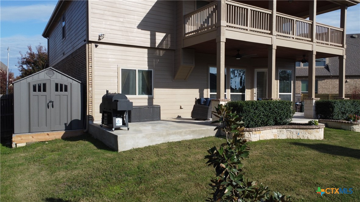 809 Alpino Cibolo, TX 78108 - Photo 6 of 29 a front view of a house with garden
