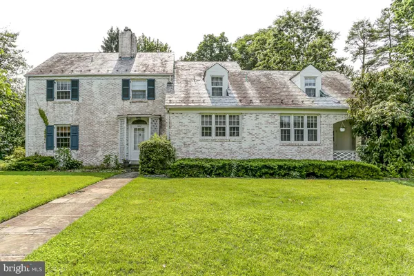 $2,995 | 384 North 26th Street, Camp Hill, PA 17011