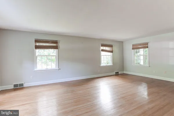 $2,995 | 384 North 26th Street, Camp Hill, PA 17011