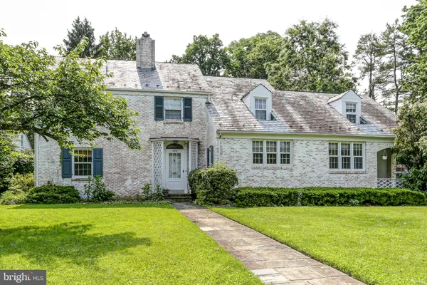 $2,995 | 384 North 26th Street, Camp Hill, PA 17011