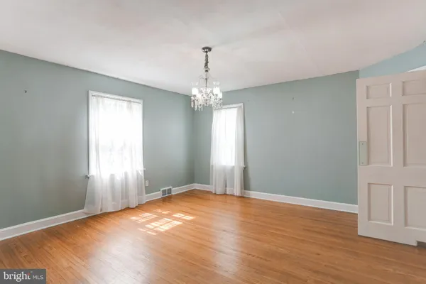 $2,995 | 384 North 26th Street, Camp Hill, PA 17011