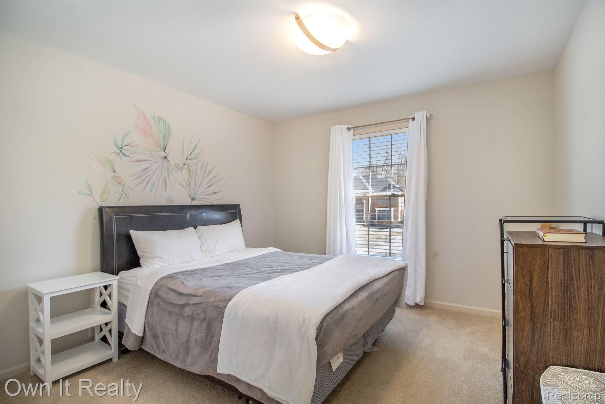 1720 Trinity Road Canton, MI 48187 - Photo 25 of 41 Gallery Image 25