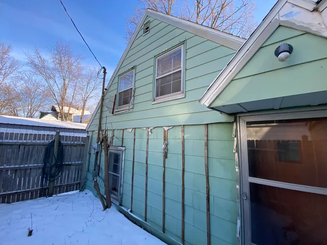 $69,000 | 303 Orchard Street, Dowagiac, MI 49047