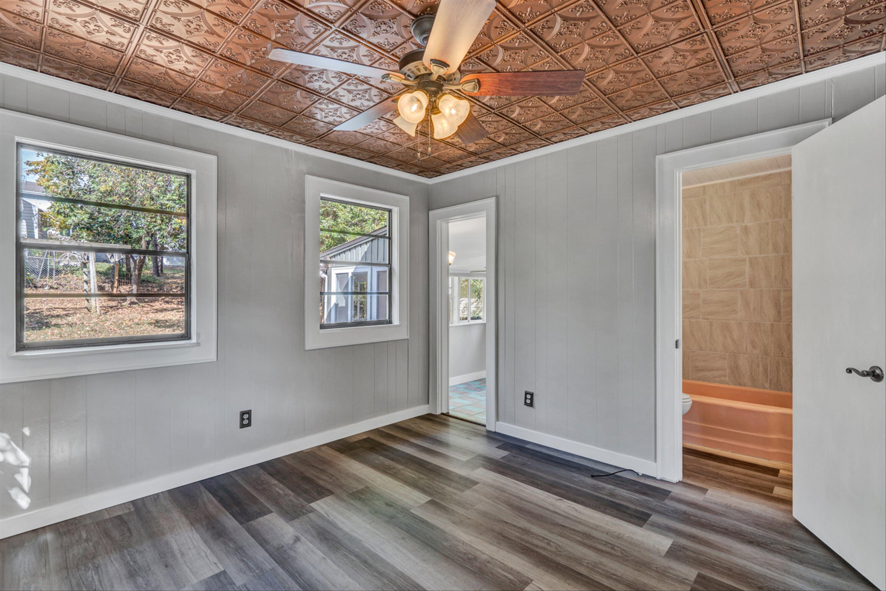 2449 Montvale Road Southwest Roanoke, VA 24015 - Photo 18 of 46 14-DSC6789