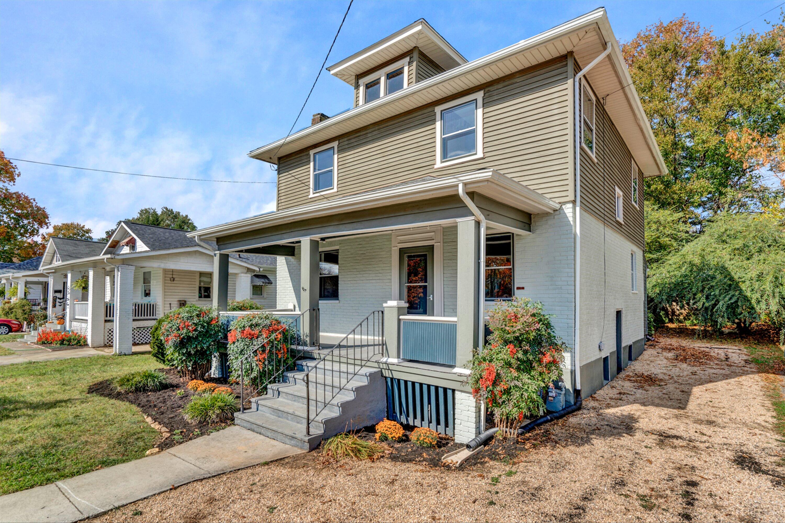 2449 Montvale Road Southwest Roanoke, VA 24015 - Photo 2 of 46 01-DSC6747