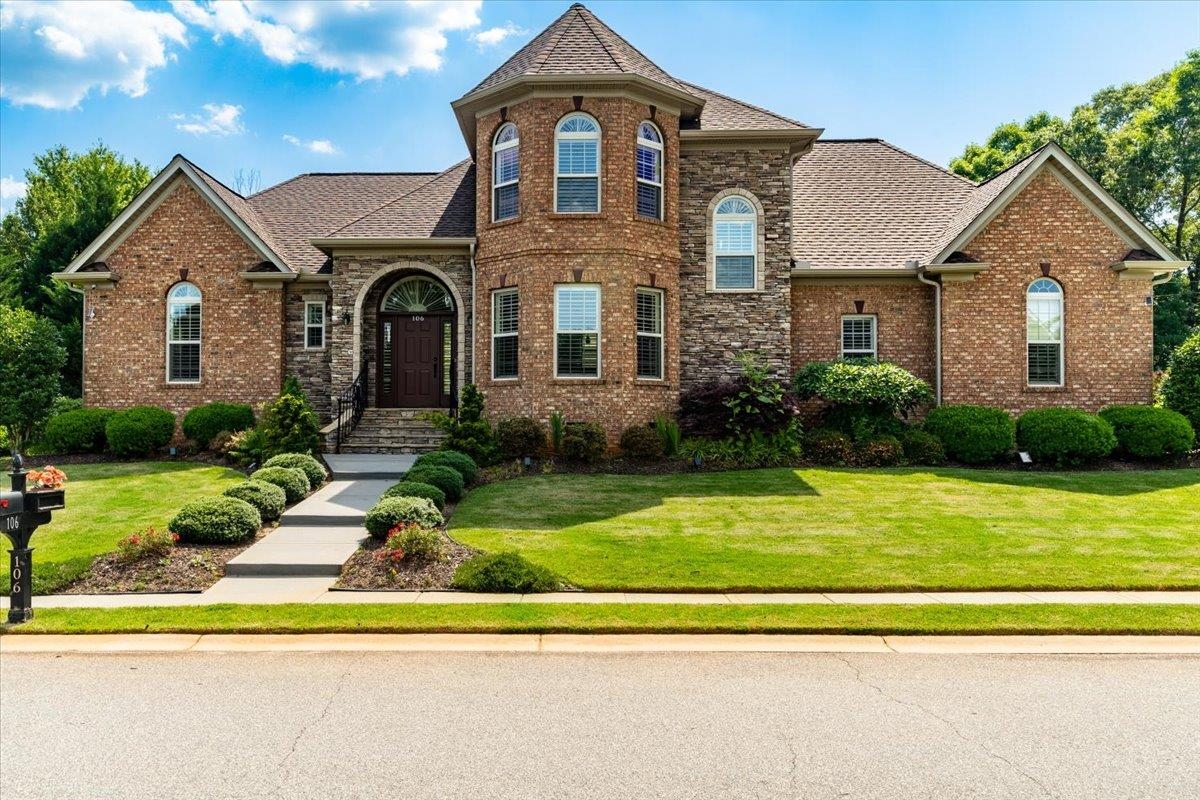 106 Paisley Promenade Boiling Springs, SC 29316 - Photo 1 of 36 Gallery Image 1