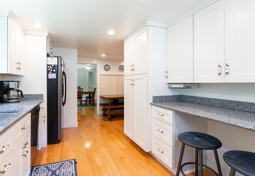 47 Mohawk Drive Acton, MA 01720 - Photo 14 of 38