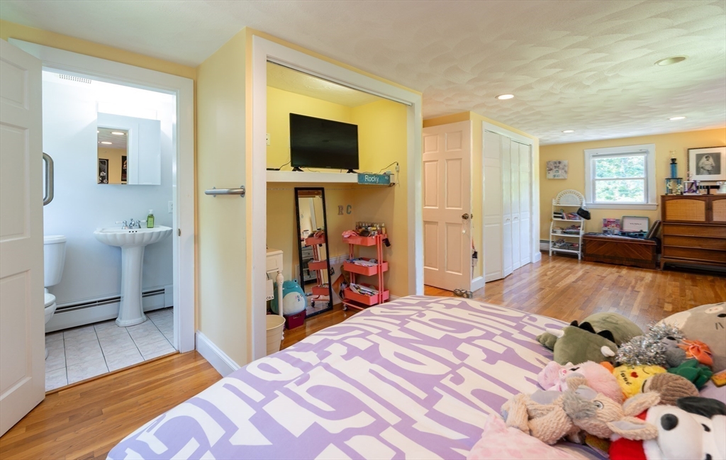 47 Mohawk Drive Acton, MA 01720 - Photo 27 of 38