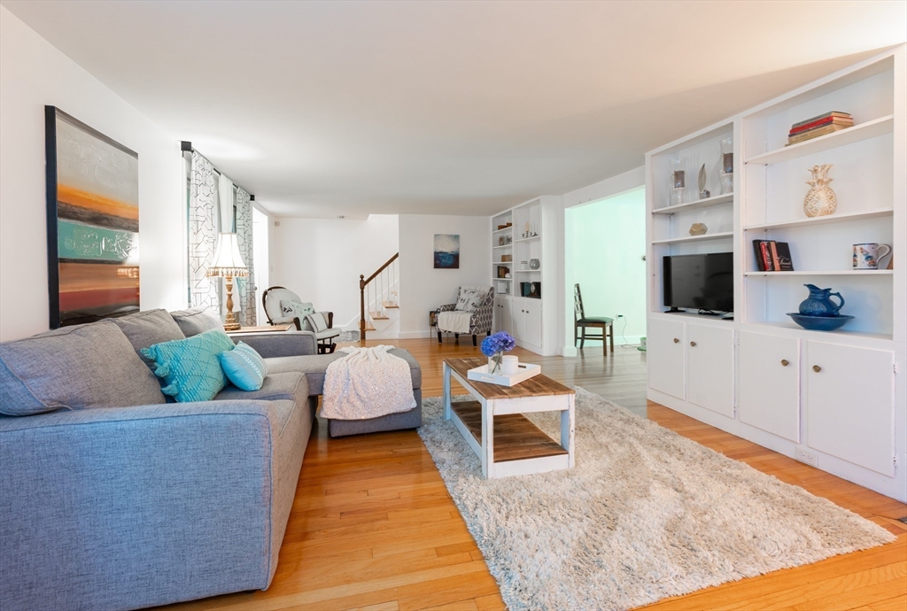 47 Mohawk Drive Acton, MA 01720 - Photo 9 of 38