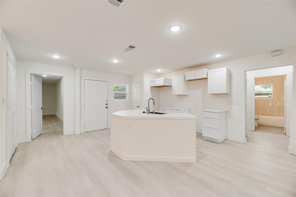 302 Newsom Road Mesquite, TX 75149 - Photo 9 of 34