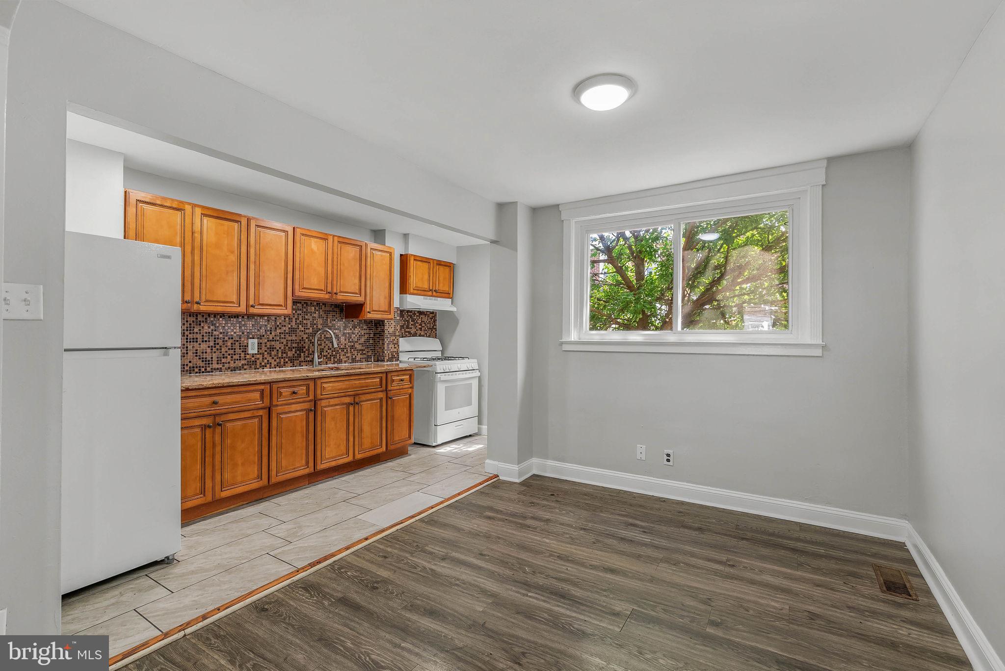 7052 Aberdeen Road Upper Darby, PA 19082 - Photo 8 of 27