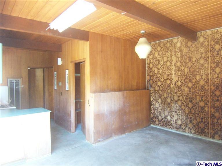 Undisclosed Address Pasadena, CA 91103 - Photo 30 of 33 a view of a bathroom