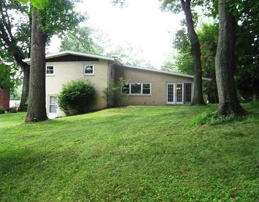 1245 Old Concord Road Monroeville, PA 15146 - Photo 17 of 18 Exterior Back.