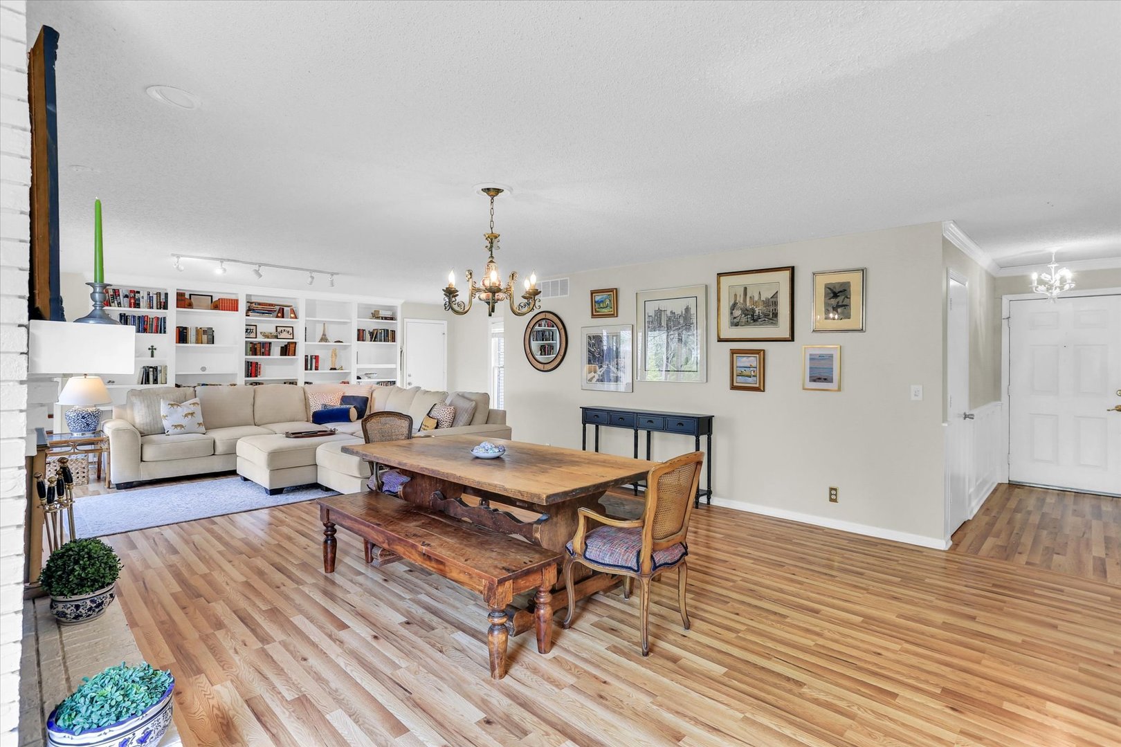 1917 Woodfield Road Champaign, IL 61822 - Photo 13 of 46 Gallery Image 13