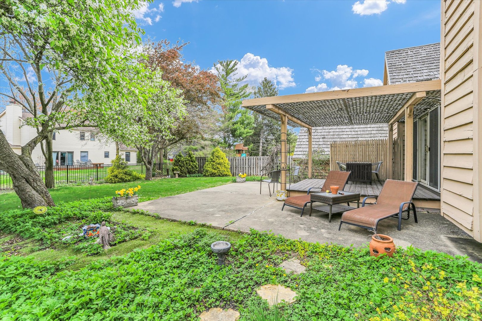 1917 Woodfield Road Champaign, IL 61822 - Photo 43 of 46 Gallery Image 43