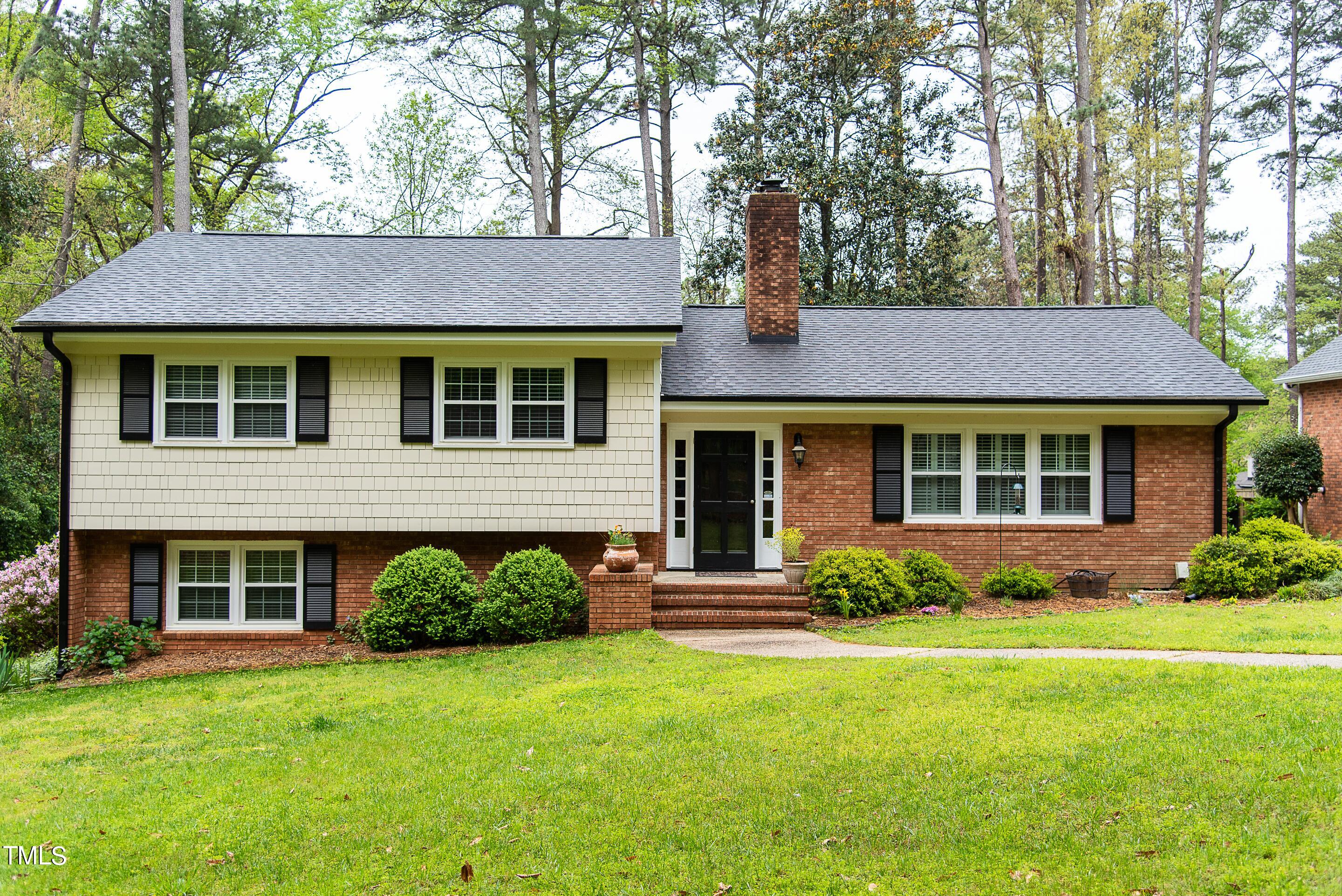 4705 Rembert Drive Raleigh, NC 27612 - Photo 3 of 70 Rembert-3823