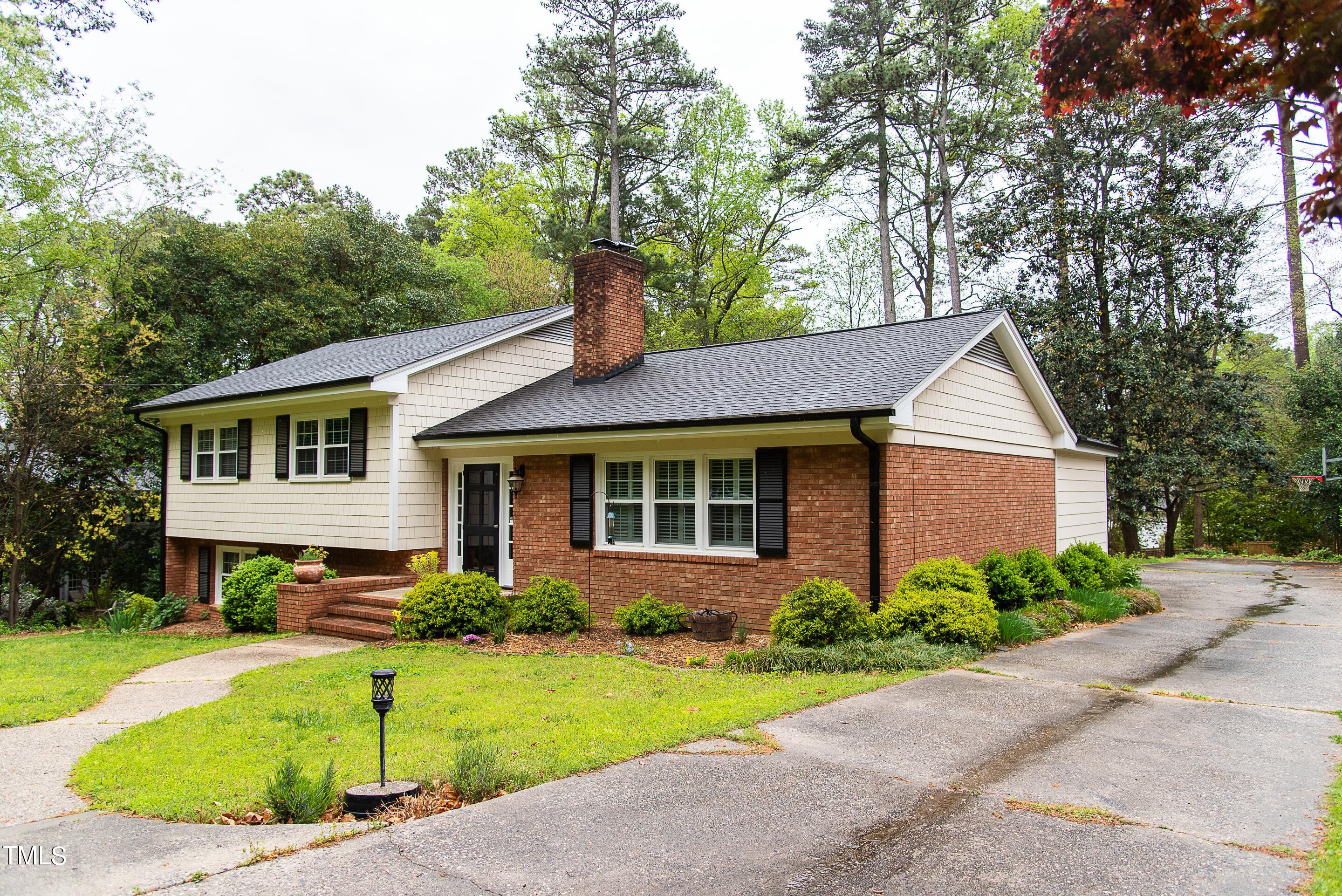 4705 Rembert Drive Raleigh, NC 27612 - Photo 5 of 70 Rembert-3818