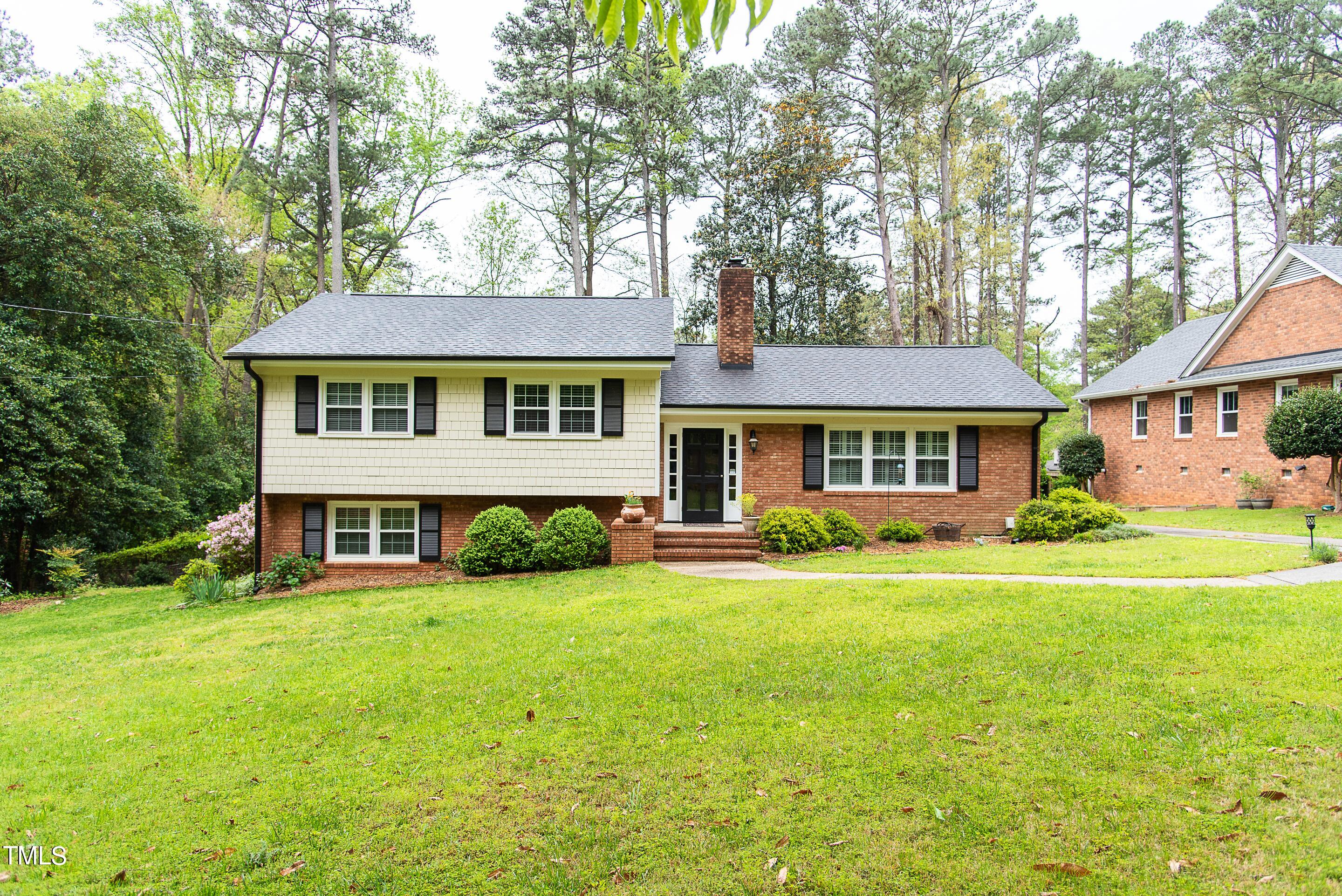 4705 Rembert Drive Raleigh, NC 27612 - Photo 6 of 70 Rembert-3822