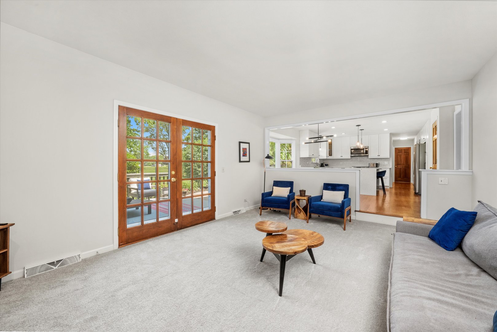 211 Danada Drive Wheaton, IL 60189 - Photo 15 of 51 a living room with furniture and a table