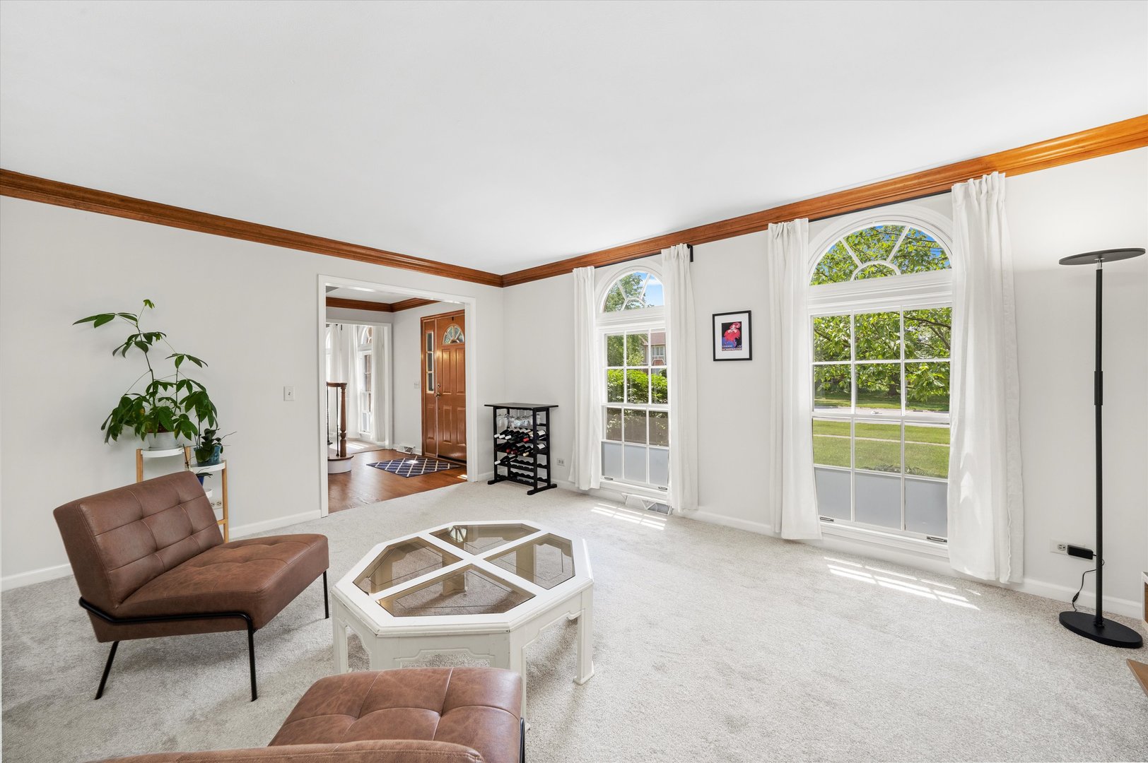 211 Danada Drive Wheaton, IL 60189 - Photo 8 of 51 a living room with furniture and a window