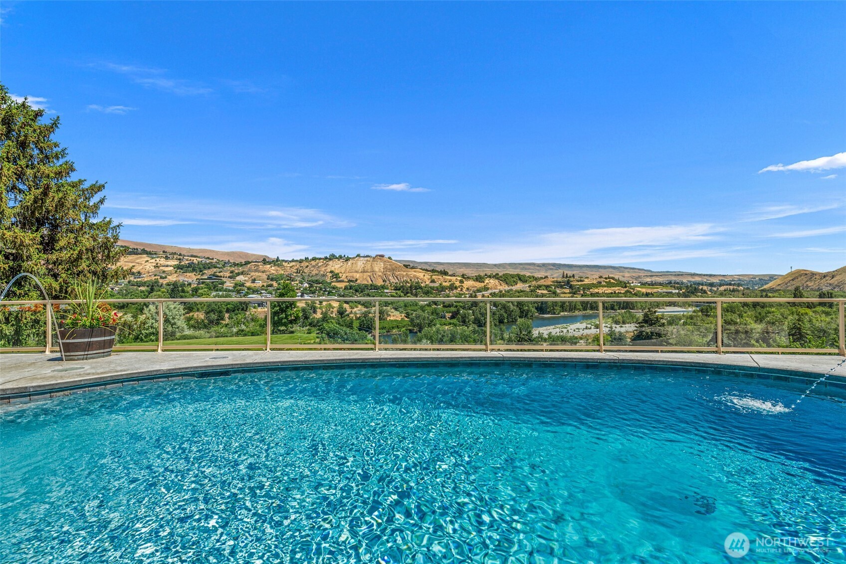 1901 Sleepy Hollow Road Wenatchee, WA 98801 - Photo 9 of 40