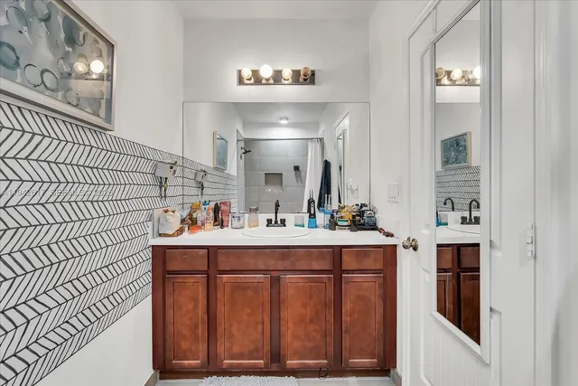 $3,200 | 14229 Southwest 274th Street, Homestead, FL 33032