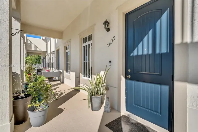 $3,200 | 14229 Southwest 274th Street, Homestead, FL 33032